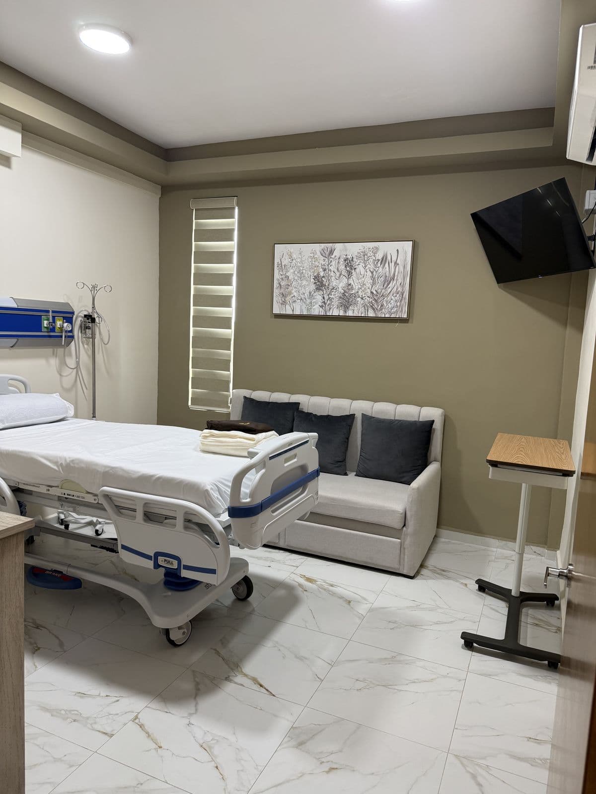 Habitación Estándar del Hospital San Leonel